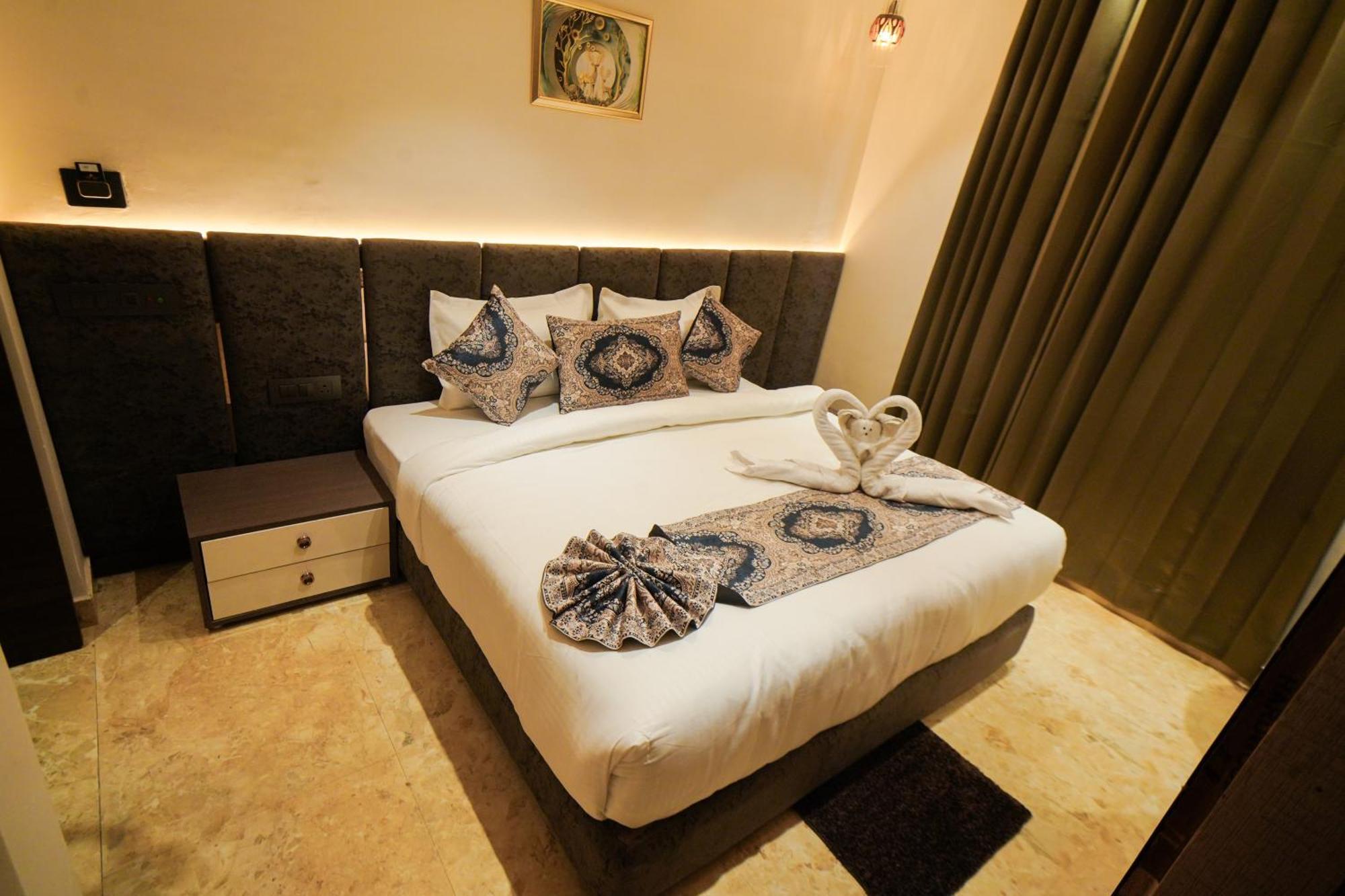 Hotel Ammison Inn & Suites Amritsar Exterior photo